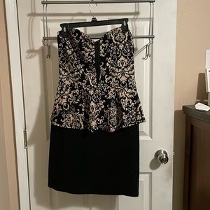 Fashion magazine, strapless dress, size 14